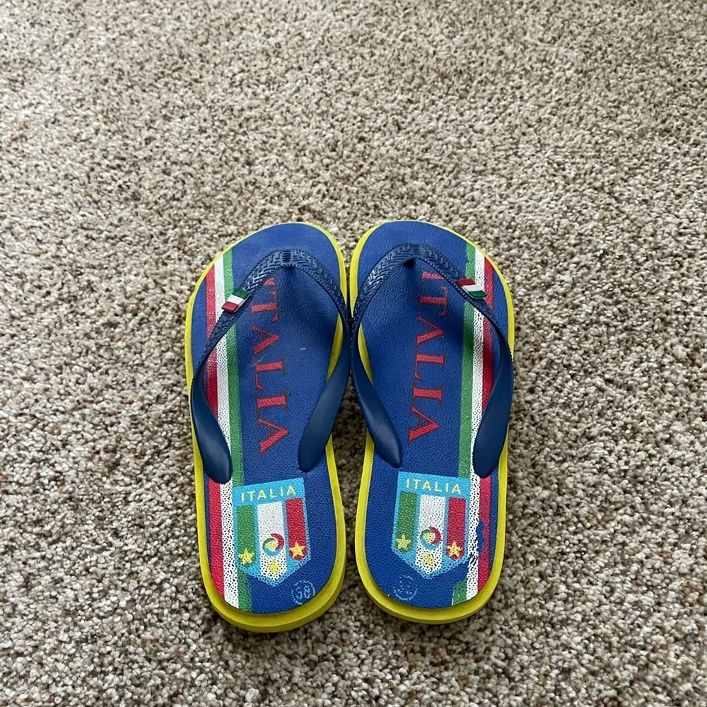 Italia Flip Flop Size 7 Blue - Image 5
