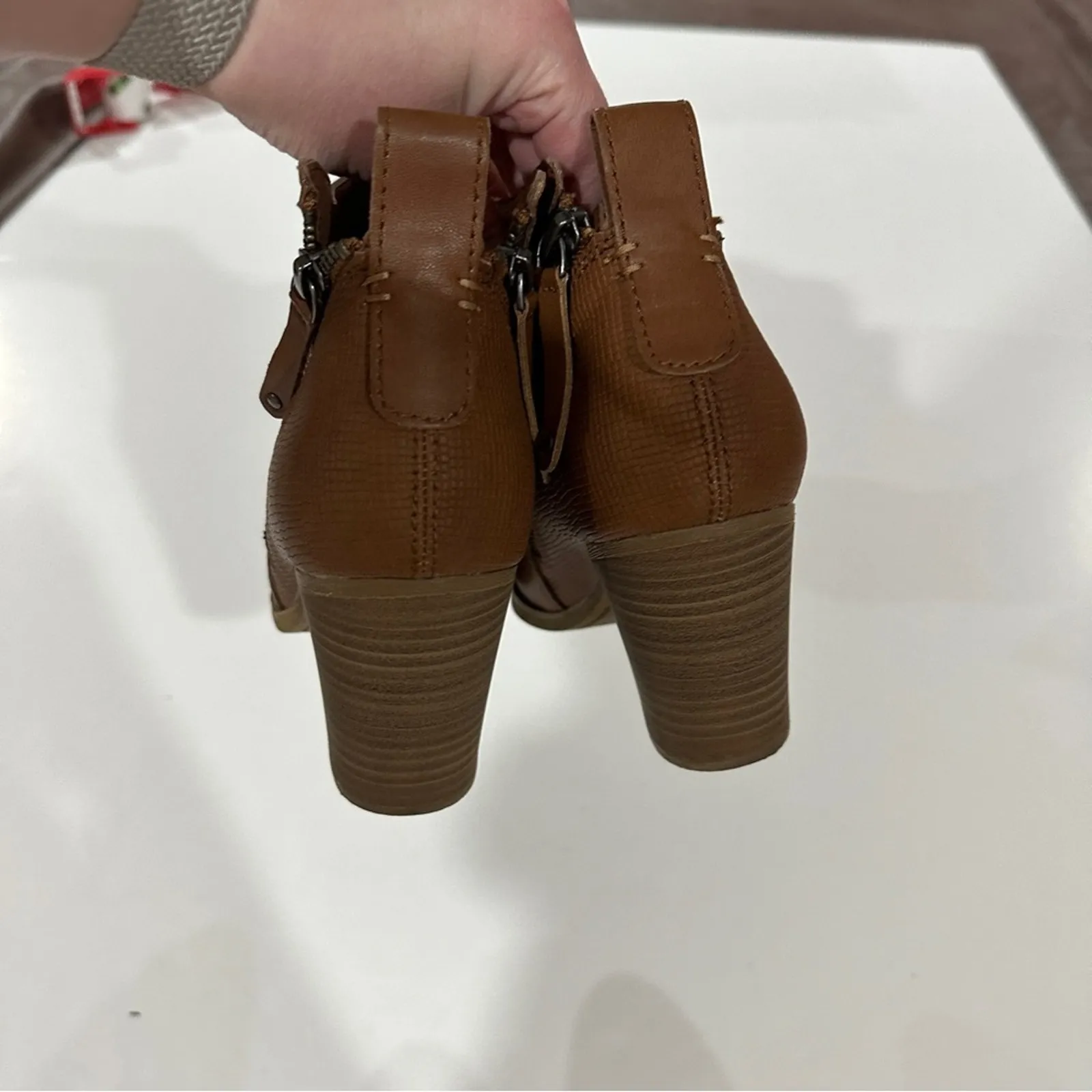 DV Dolce Vita‎ Brown Asymmetrical Zipper Heeled Booties Size 10 - Image 7