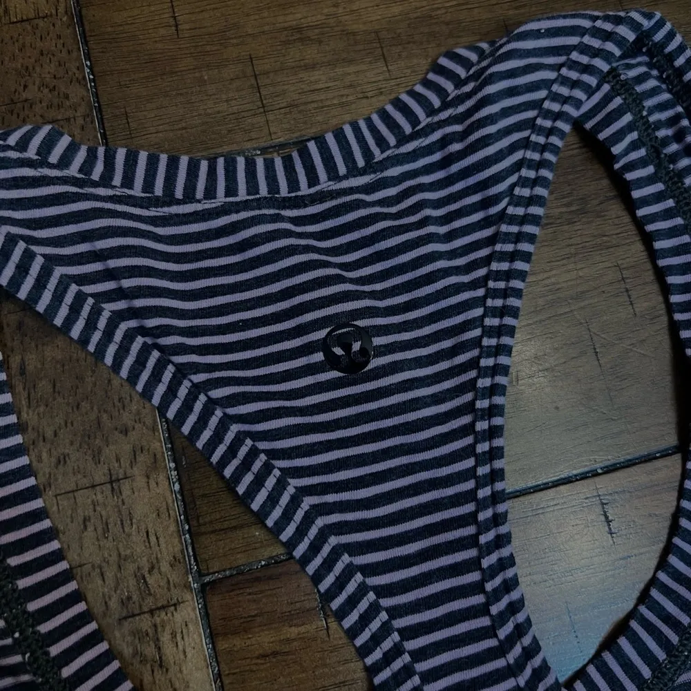 pink and black striped Lululemon tank top - Image 4