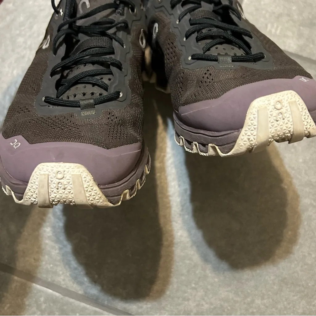 On Cloud Cloudventure Lace Up Trail Running Sneakers Women’s Shoe Size 6.5 Purple - Image 4