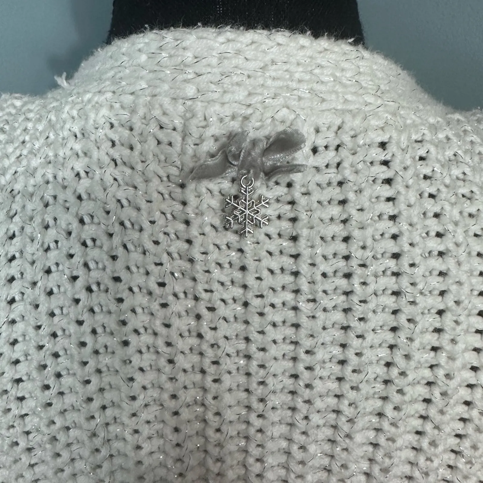 Tahari Cardigan Sweater – Faux Fur Pockets, Cozy Chic Layer - Image 6