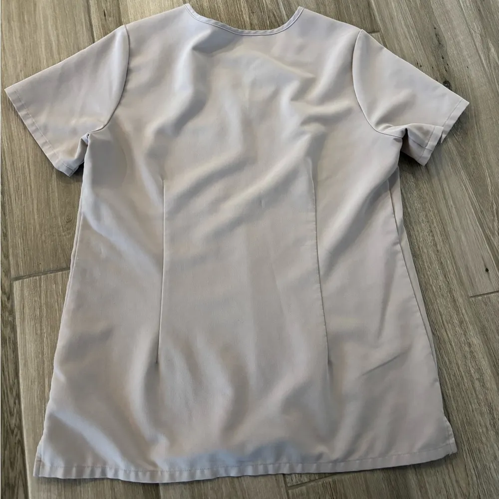 figs scrub top - Image 3