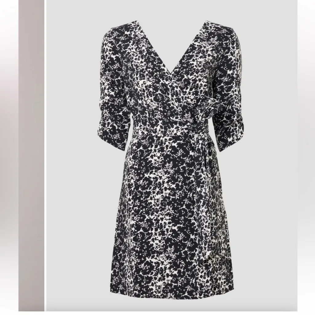 Club Monaco Floral Wrap Dress Black/White Size 0 - Image 3