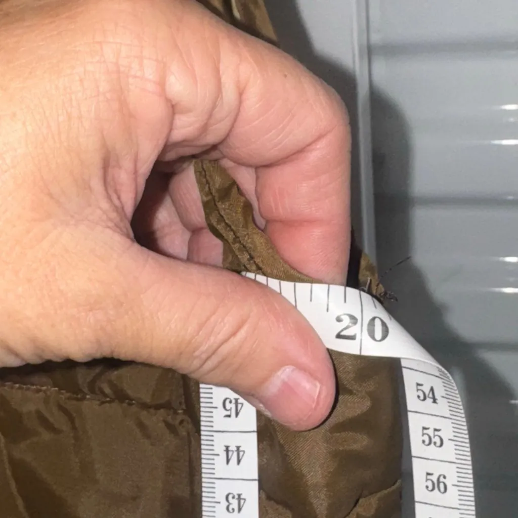 Vintage 1960s to 1970s Unbranded Brown Quilted Puffer Vest Men's Small to Med - Image 8