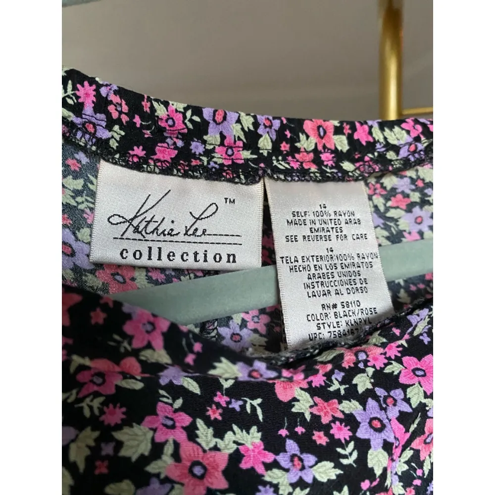 Vintage Kathie Lee Maxi Skirt Ditsy Floral Cottagecore Black Soft Slit Boho - Image 9