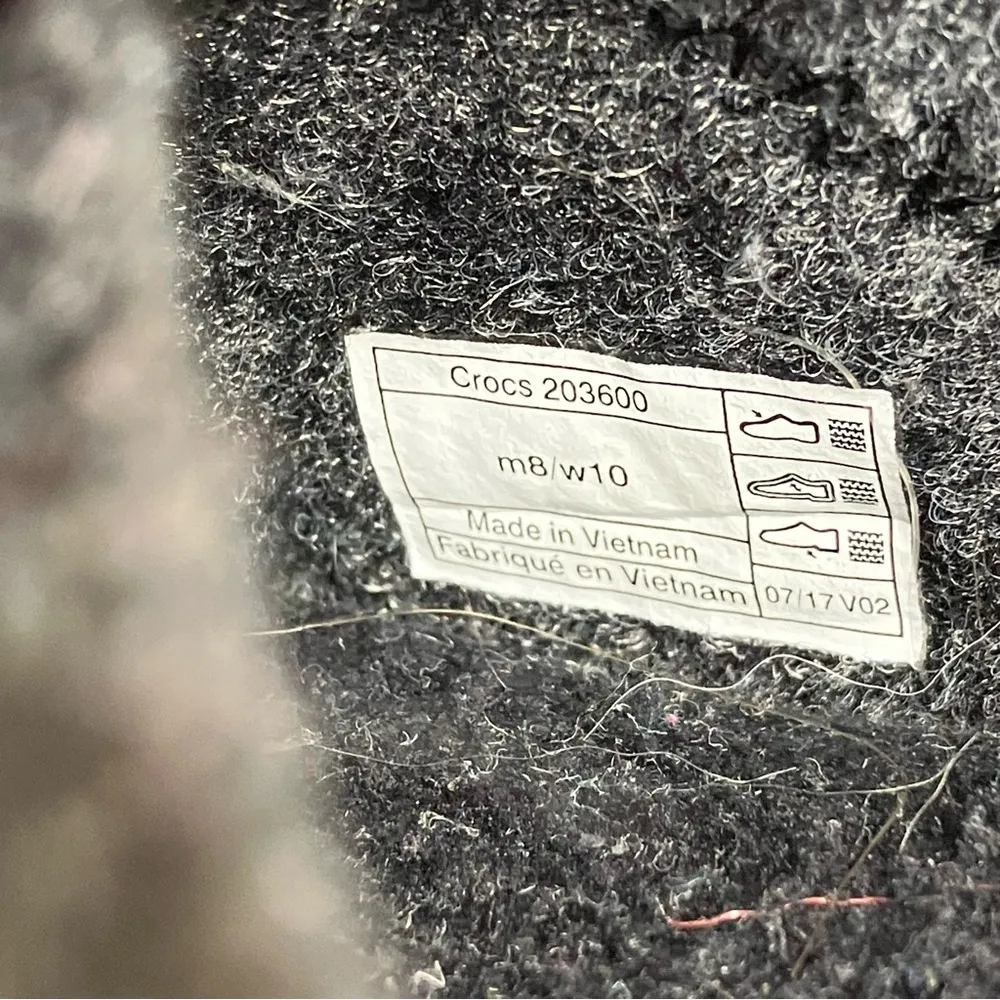 Crocs unisex adult classic lined slippers dark gray women’s size 10 men’s size 8 - Image 9