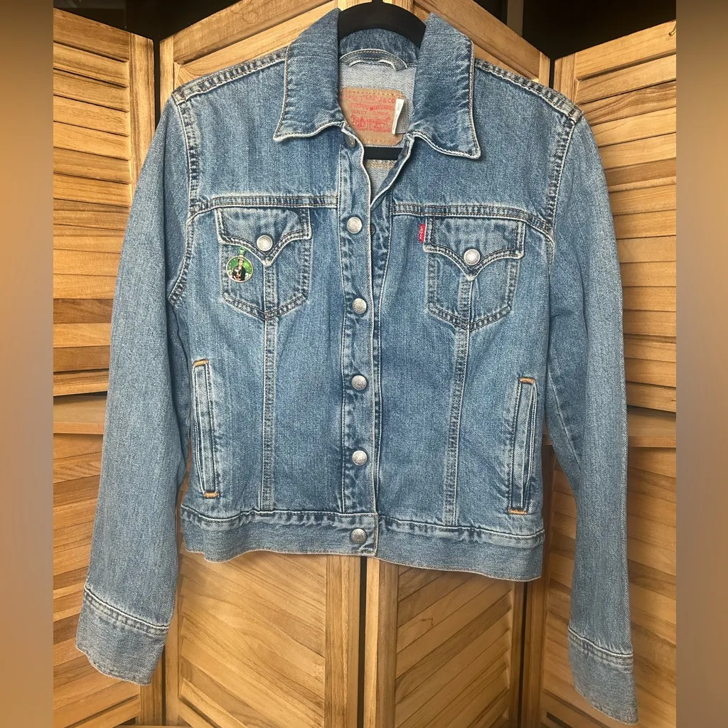 Embellished Levi's vintage Weekend Jean Jacket, Frida Kahlo imagery, embroidery Blue Size M - Image 2