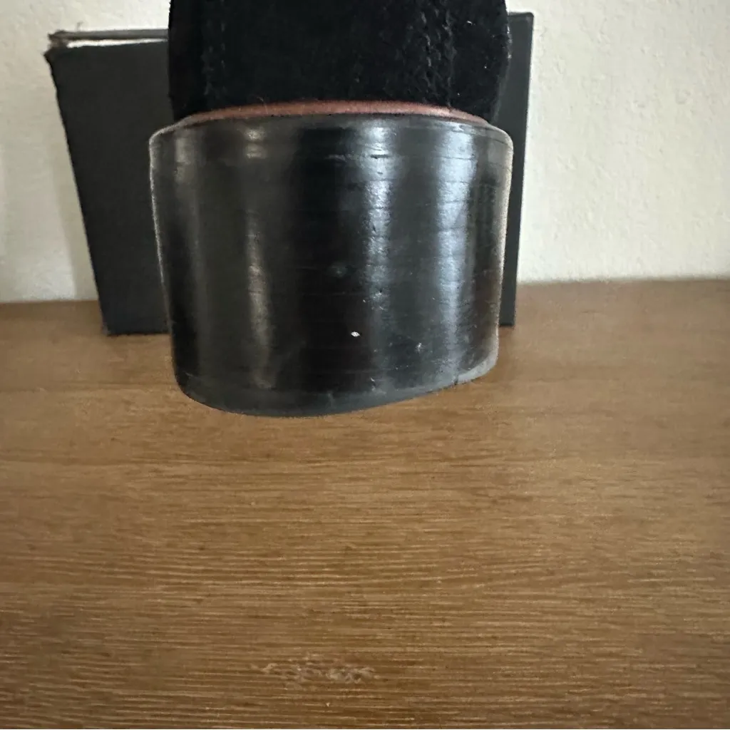 Coach Bowery Black Suede Floral Embroidery Chelsea Ankle Boots Booties Size 10 - Image 4