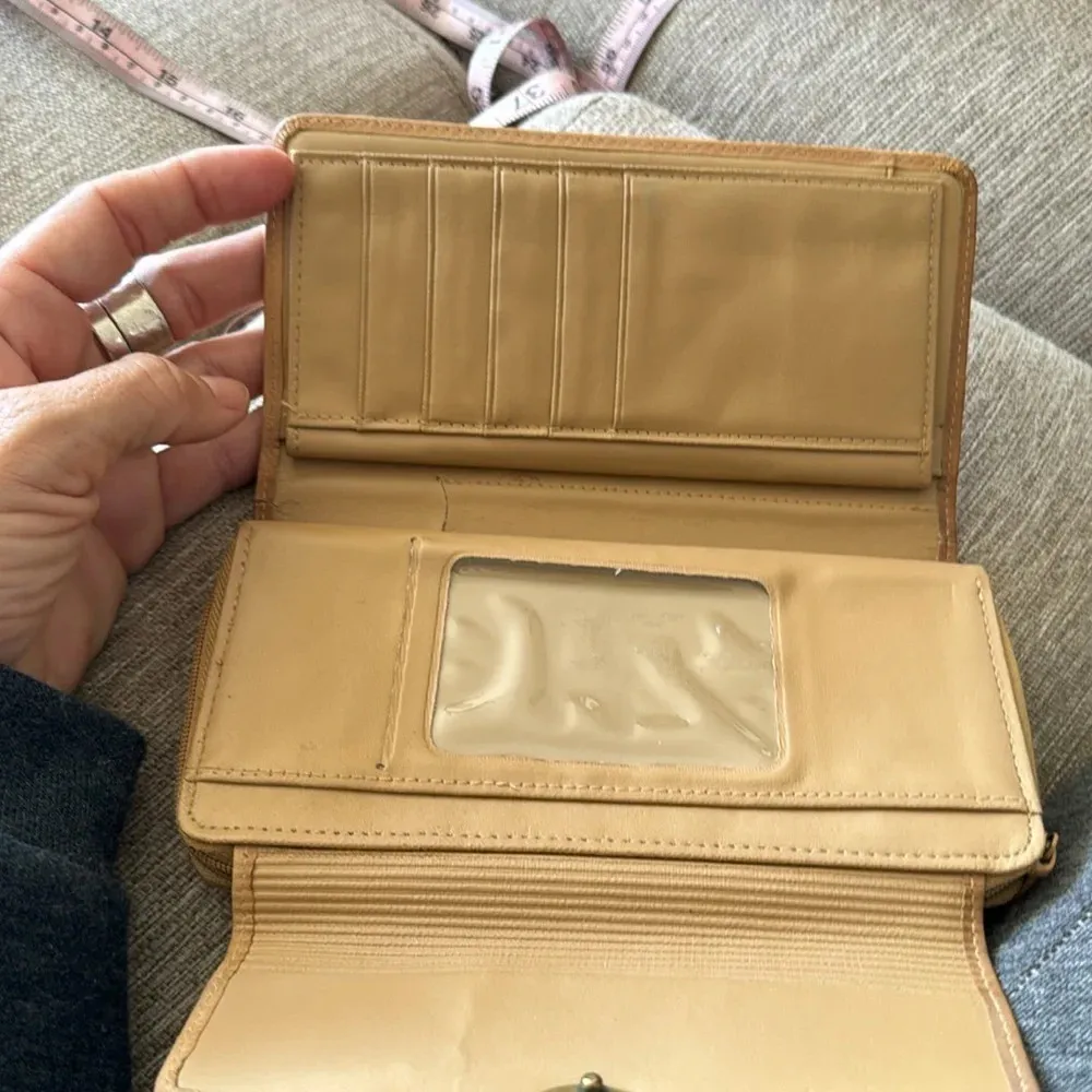 Camel colored genuine cowhide leather wallet by Buxton Tan - Image 7