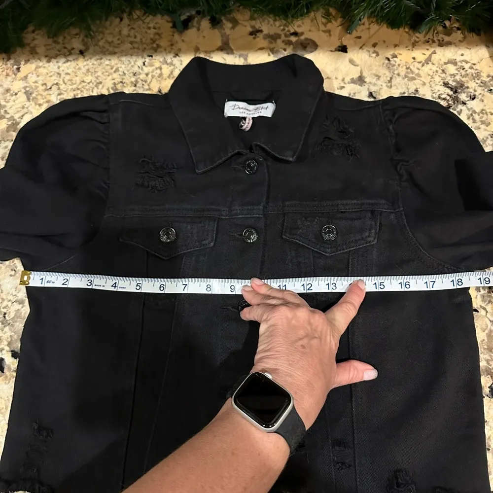 Denim Blvd Los Angeles black cropped denim distressed jean jacket L - Image 7