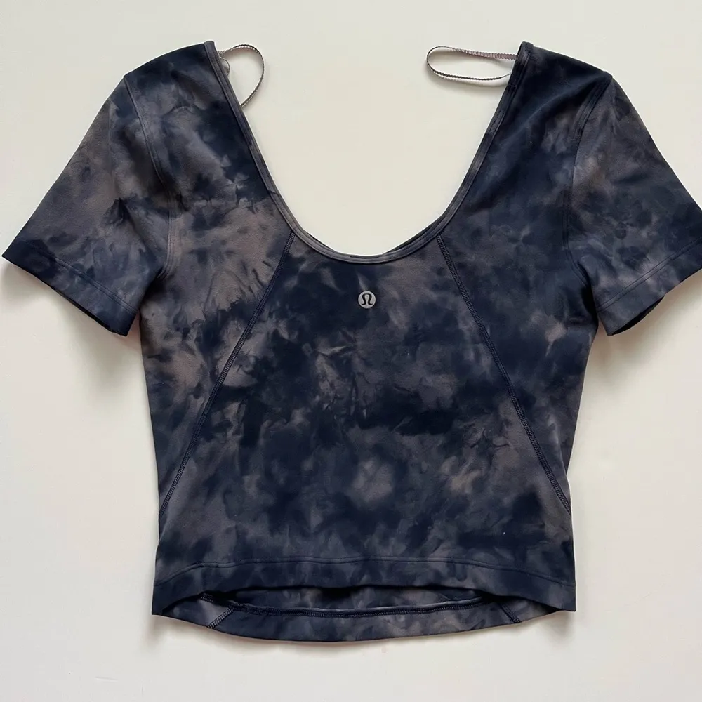 lululemon athletica Align T-Shirt Diamond Dye Lunar Rock True Navy -Size 4 - Image 2