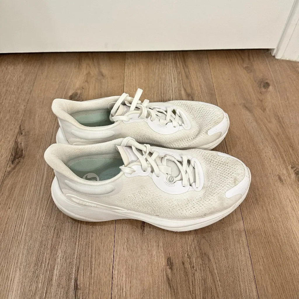 LULULEMON Blissfeel Womens Running Shoe in White Size US 8 - Image 3