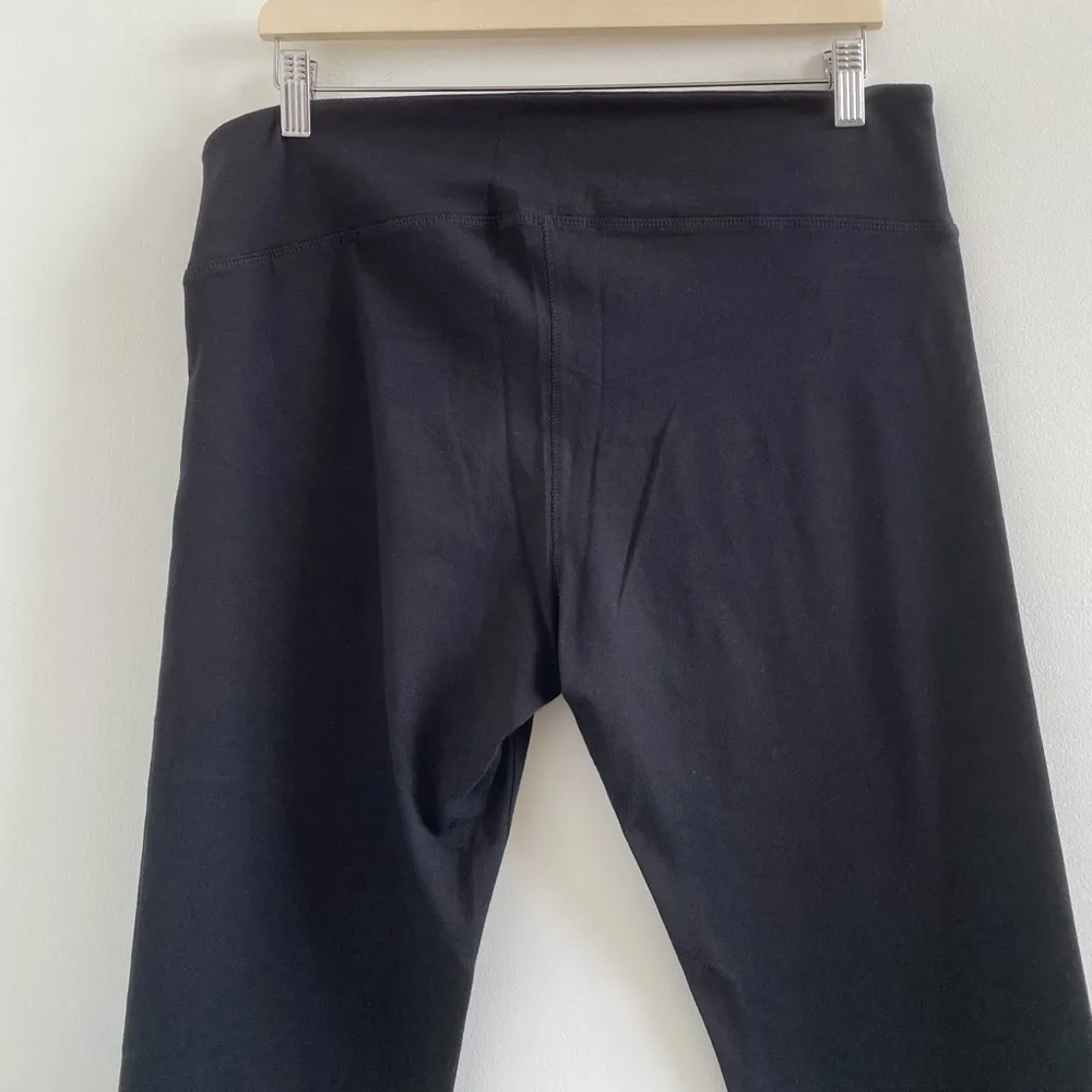 Old Navy Active Black Capri Crossover Waistband Legging Size XL New Without Tag - Image 4