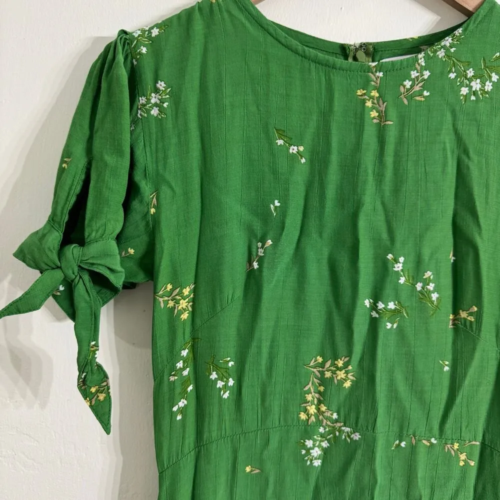Faithfull the Brand Emilia Green Floral Print
Midi Dress Size 2 - Image 3