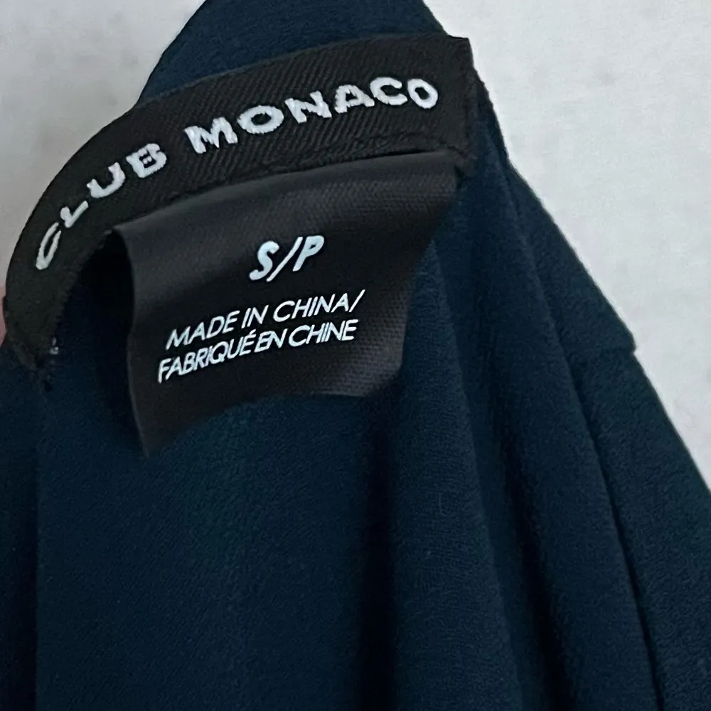 Club Monaco • Navy Blue Pleated Bell Sleeve Top Blouse - Image 9