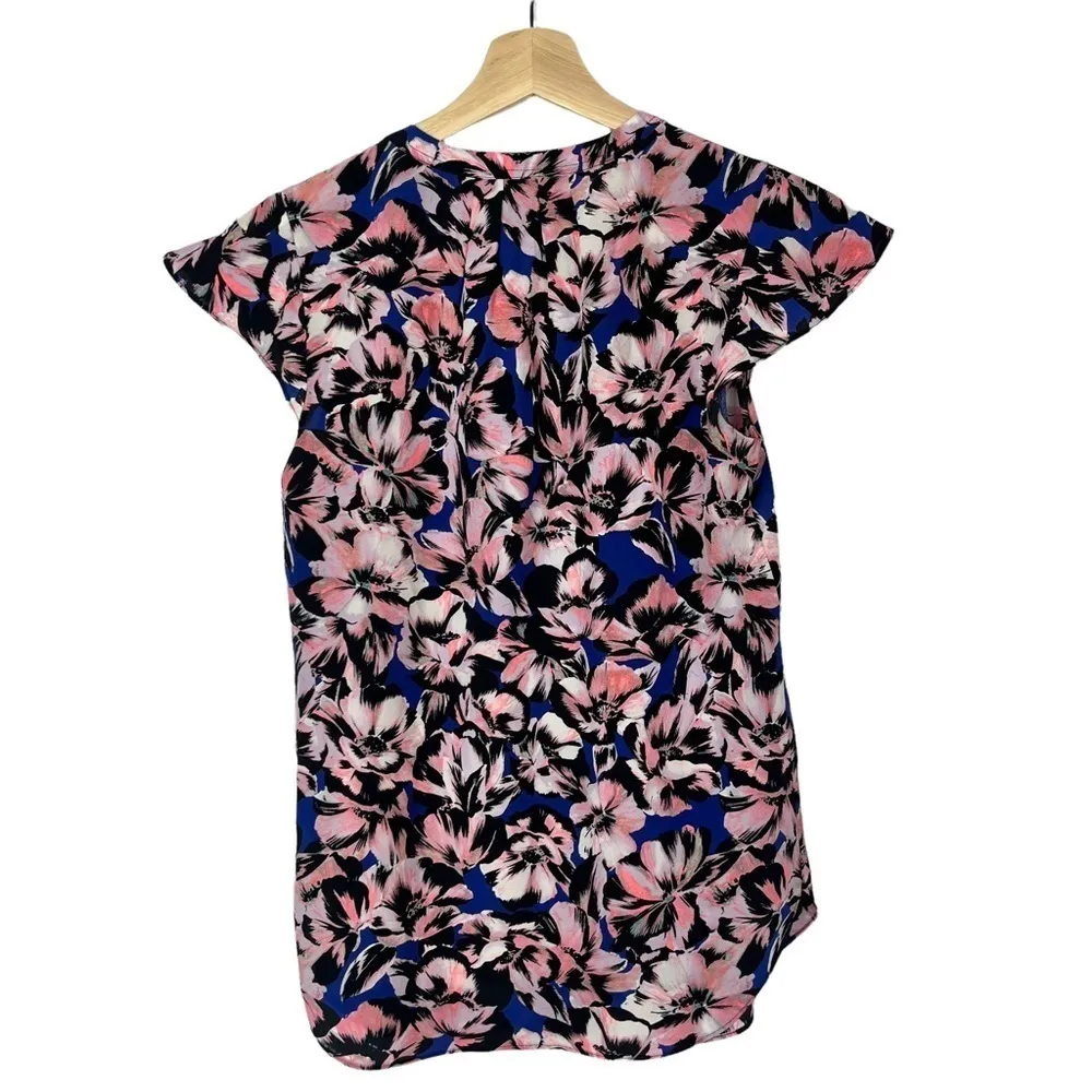 J. Crew Flutter Sleeve Hibiscus Floral Short Sleeve Blouse 00 - Image 4