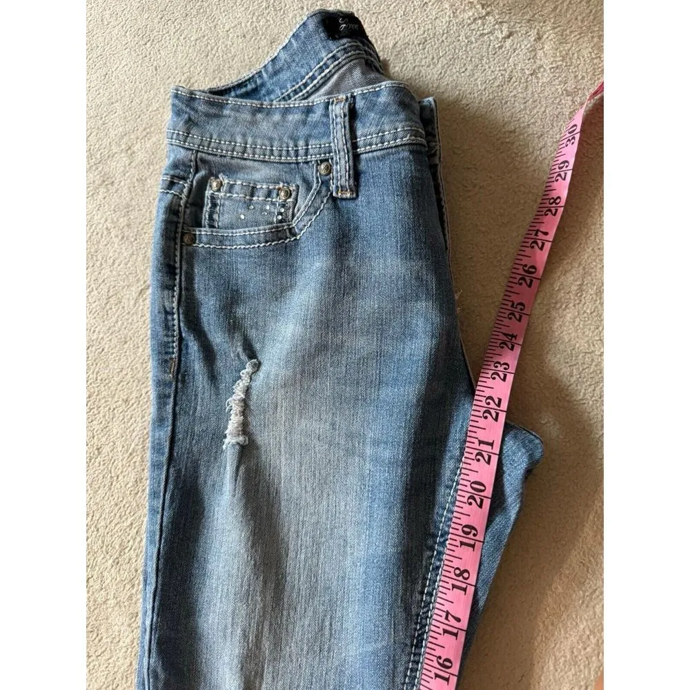 Love Nation Capri Blue Jeans Medium Wash Rhinestone Jeweled Pants Sz 8 - Image 8