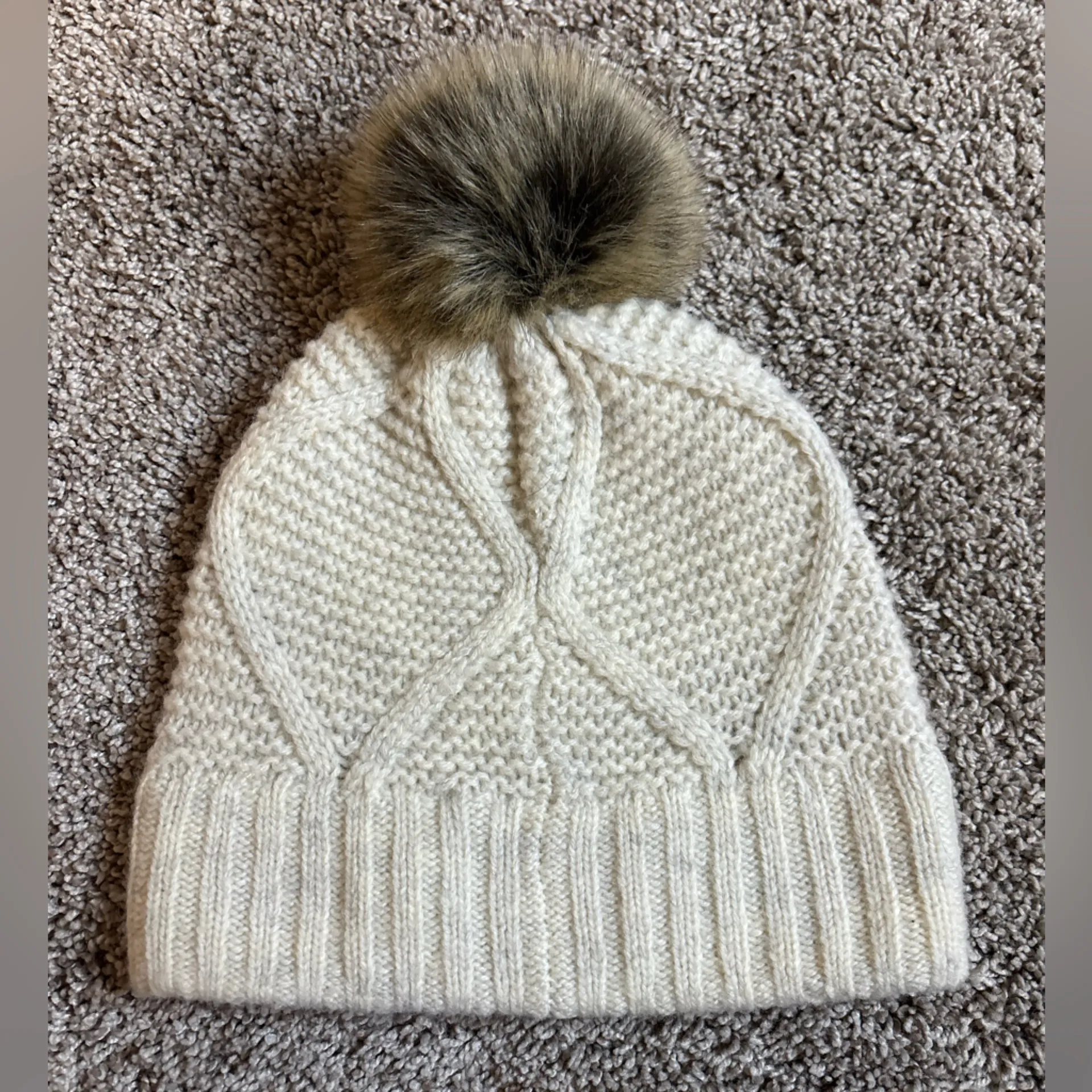 Carhartt Women's Cable Knit Pom Hat - Image 2