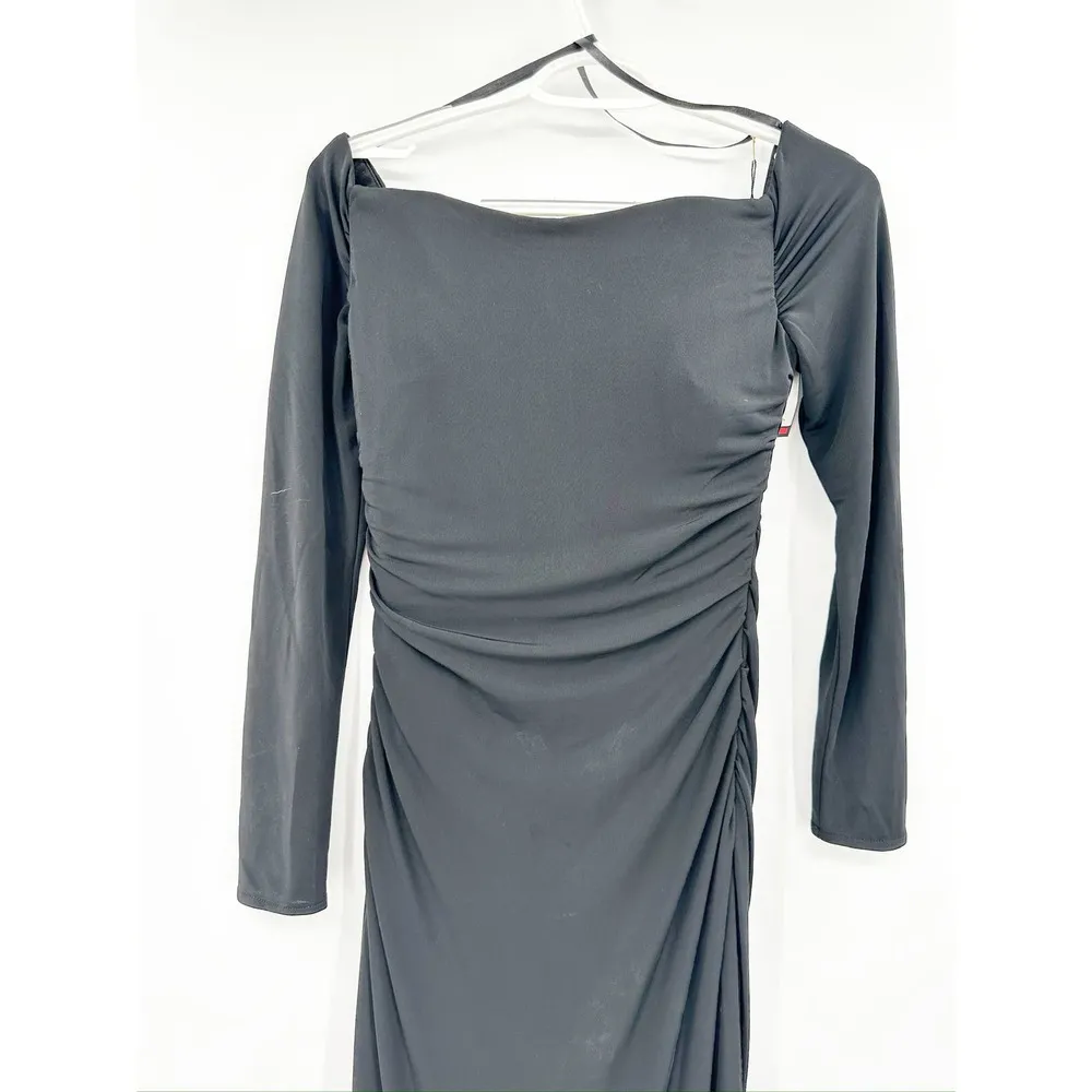 La Femme 28054 Black Off the Shoulder Long Sleeve Jersey Gown Size 4 NWT - Image 4