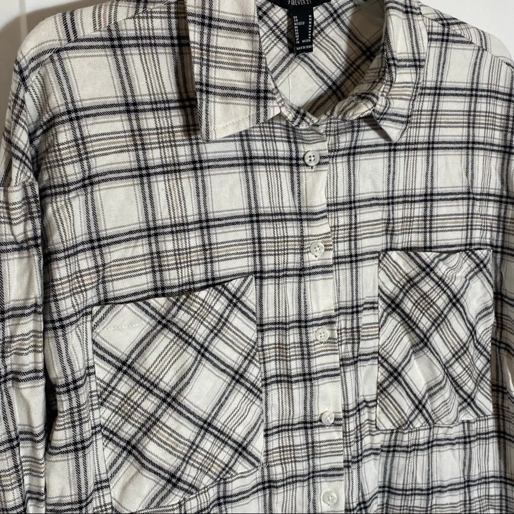FOREVER 21 flannel plaid button down shirt medium - Image 4