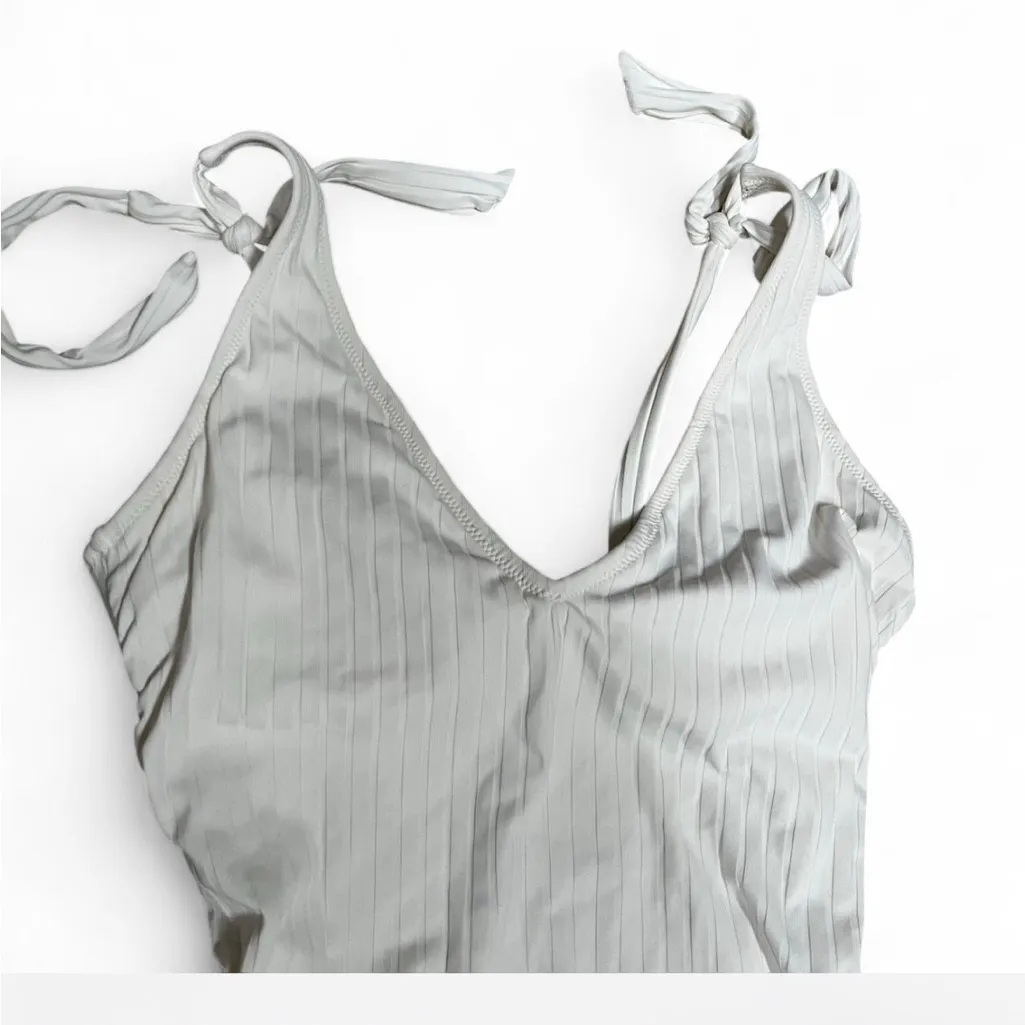 Shade & Shore Cream One Piece Swimsuit cutout back shoulder ties sz L - Image 5