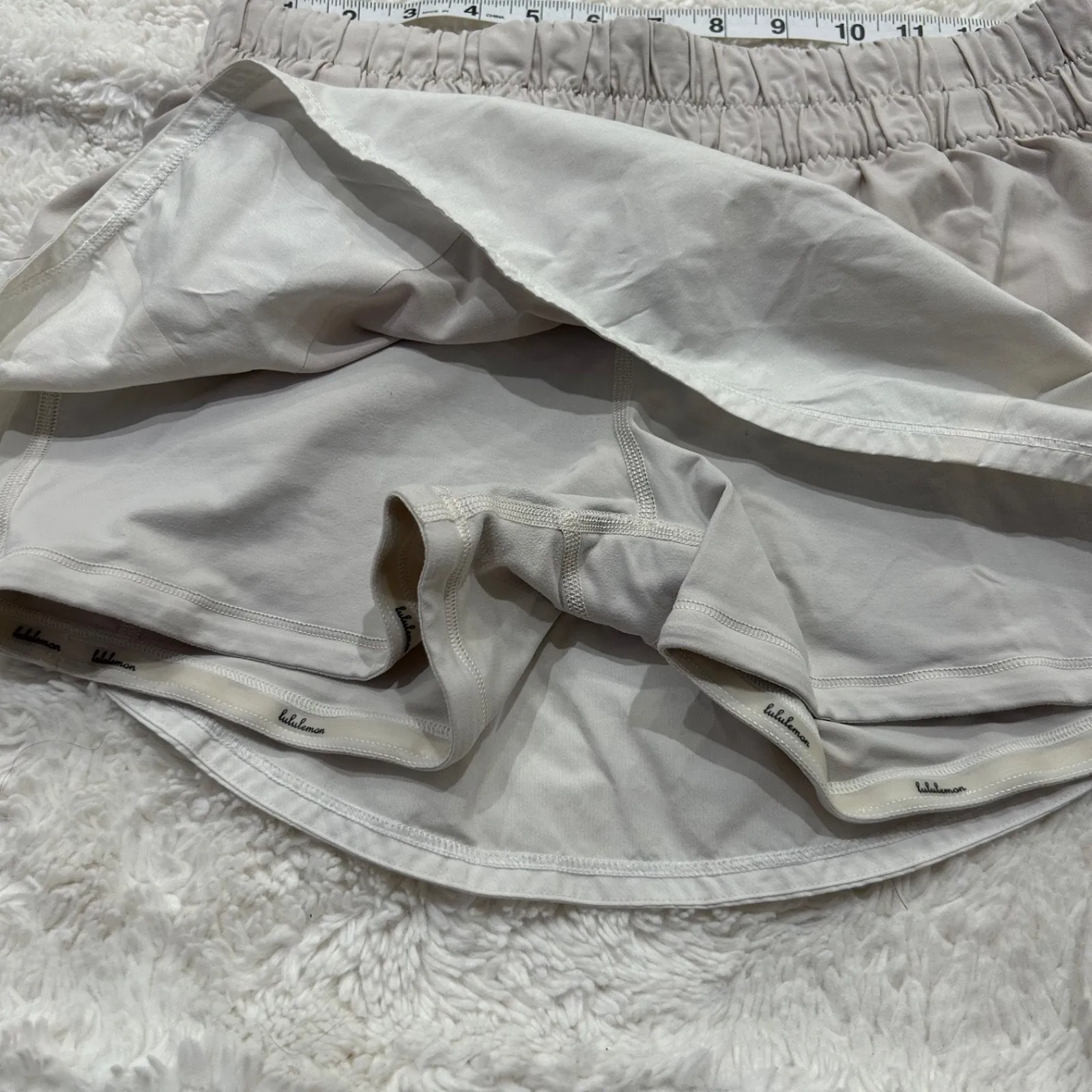 Lululemon Womens White Ombre Mid Rise Tennis Skirt Sz 2 Preppy Soft Girl - Image 5