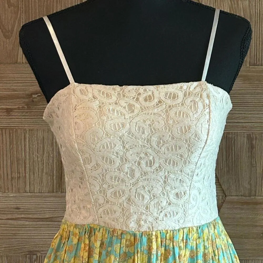 Jodi Kristopher Juniors/Womens Dress XS Beige Lace Yellow Floral sleeveless - Image 2