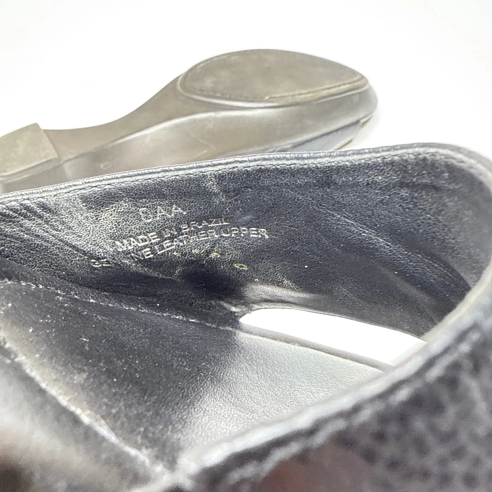 Talbots Open-Toe Wedge 2" Heels Size 8AA Black‎ Textured Leather Slip-on Sandal - Image 8