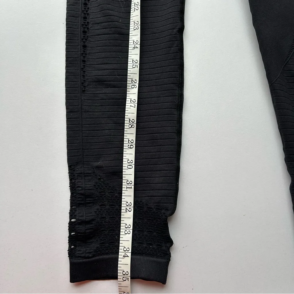 Gymshark Black Women's Leggings Small - Image 7