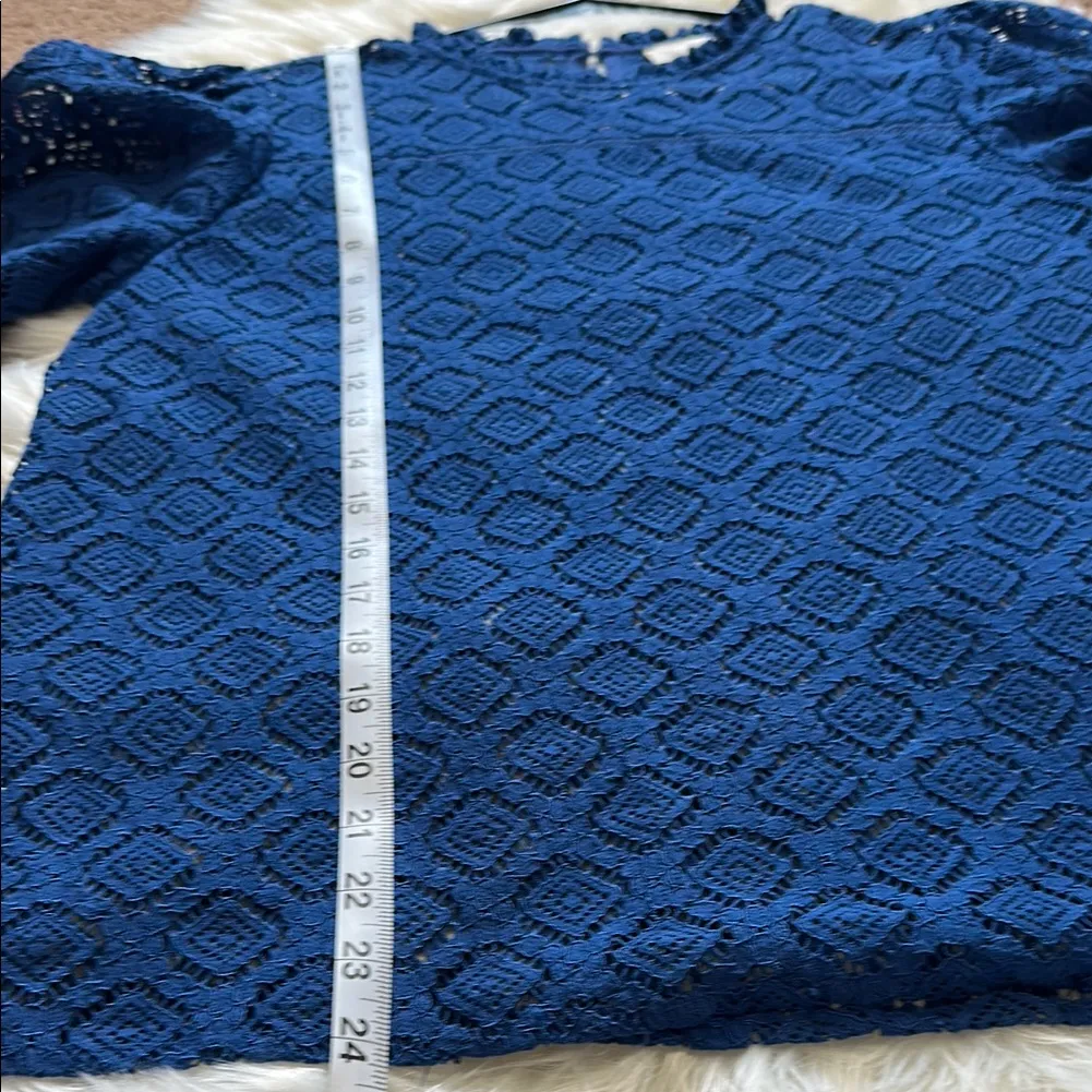 LOFT Blue Lace Boxy Short Sleeve Blouse Size Medium - Image 10
