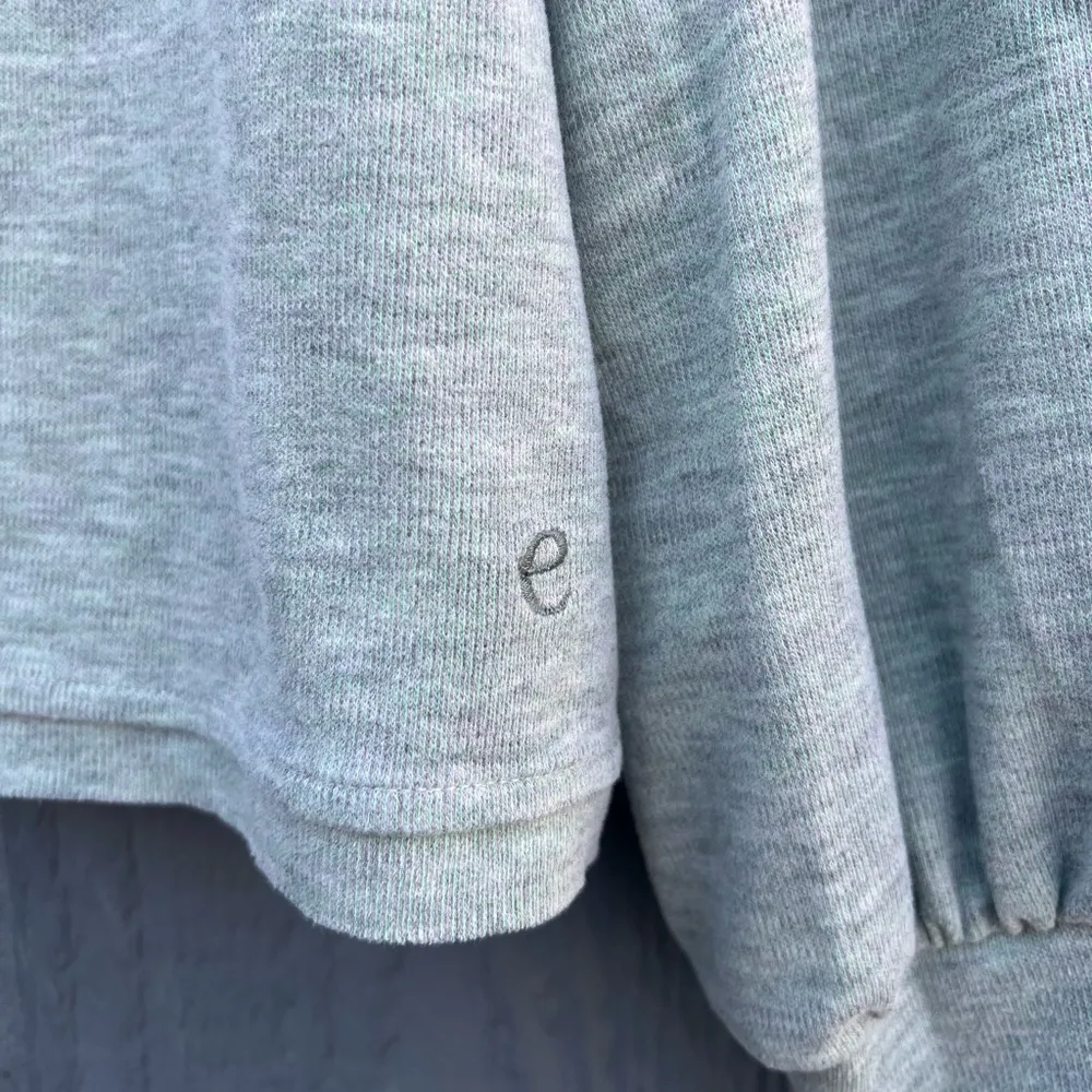 Johnny Was Calme Puff Sleeve Cozy Sweatshirt Sage Green Size Small - Image 4