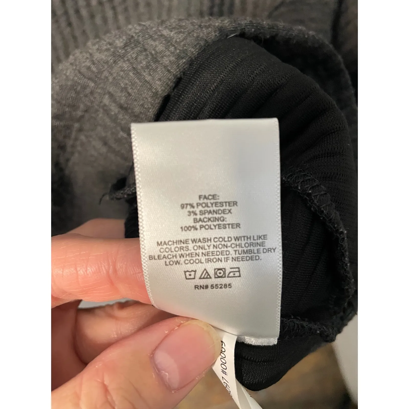 EXPRESS  Gray Quilted Pullover Top‎ XS Long Sleeve Round Neck Casual - Image 4