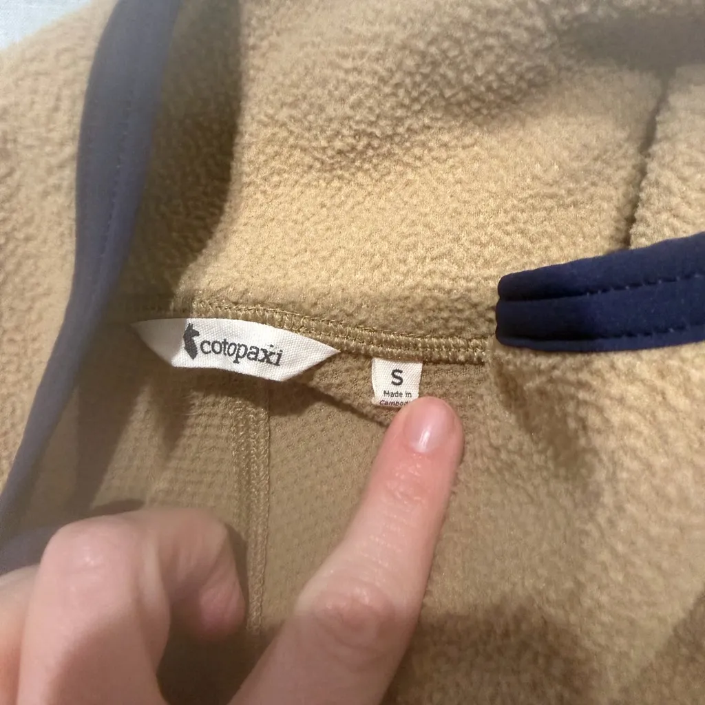 Cotopaxi abrazo 1/2 zip Fleece Pullover size small - Image 4