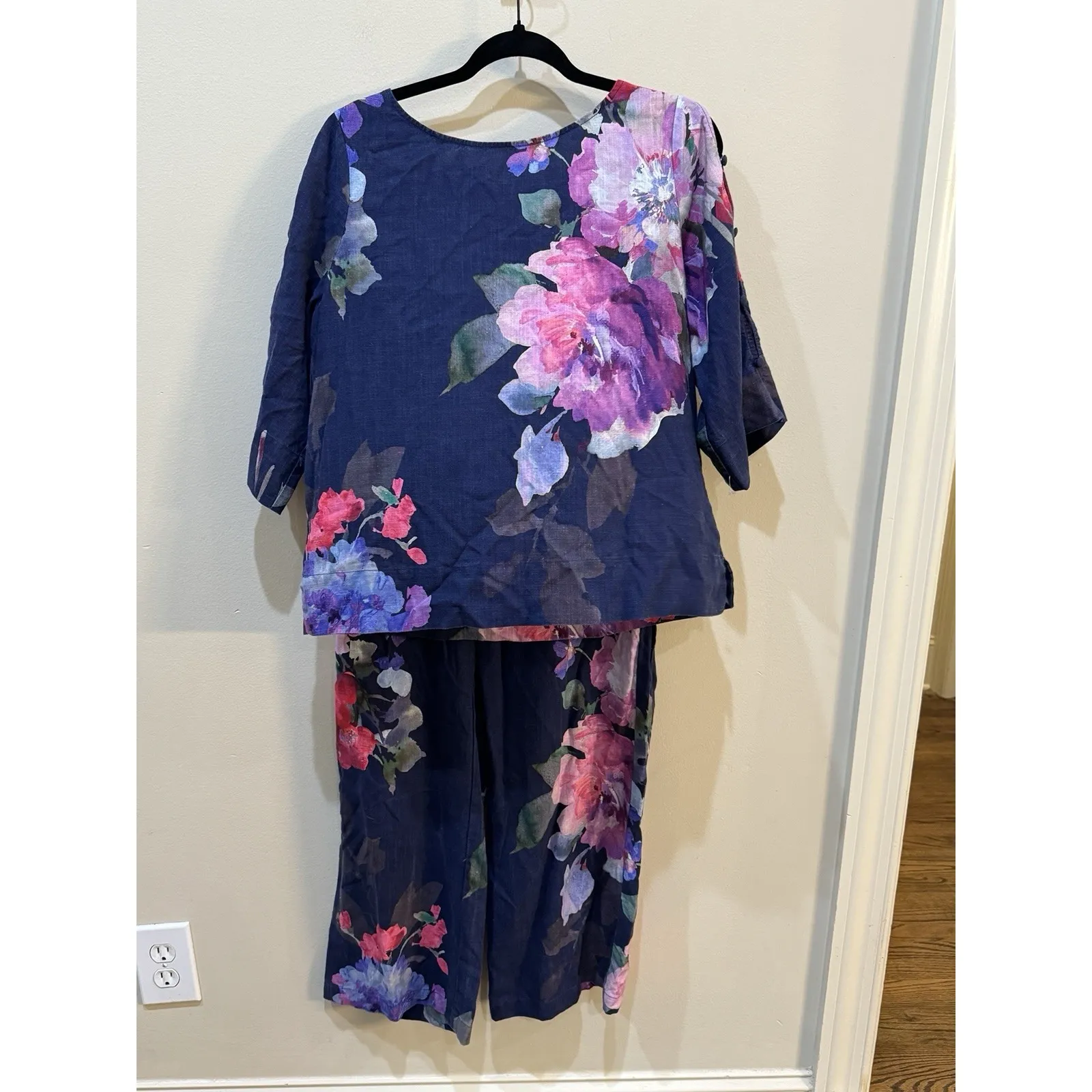 Soft Surroundings Lizette Top And Matching Pants Size Medium Petite Linen Floral - Image 2