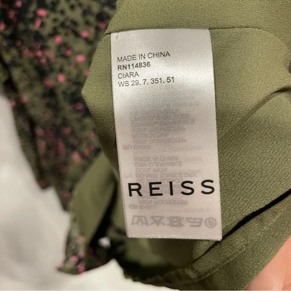Adorable Reiss NWT olive pink spotted pleated boho deep vneck flowy midi dress - Image 4