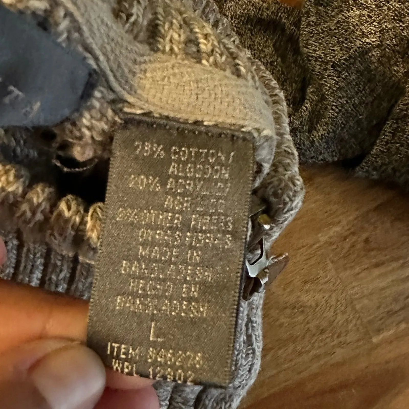 Oscar de la Renta Grey Cable Knit Sweater – Size L - Image 3