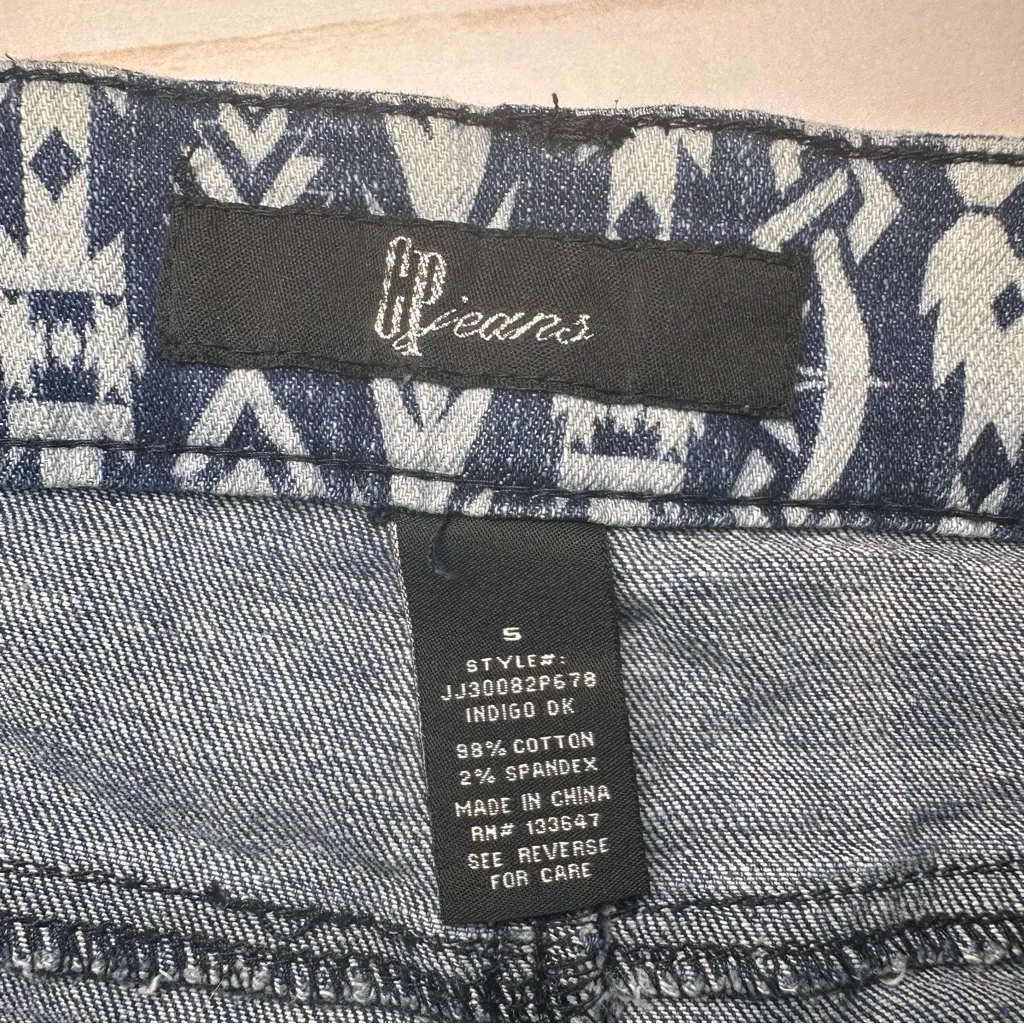 CP Jeans Stylish Blue Patterned Jean Shorts - Image 3