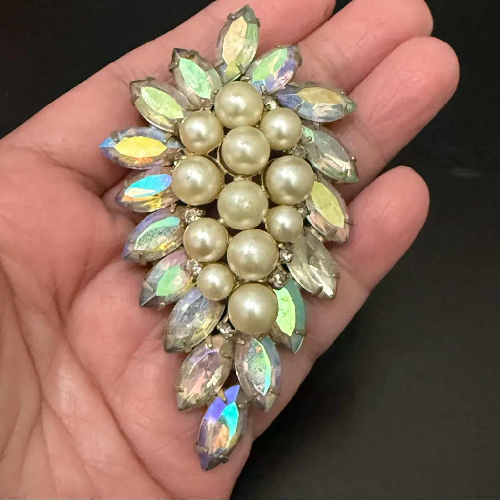 Vintage Aurora Borealis Marquise Rhinestones Faux Pearl Silver - Image 11