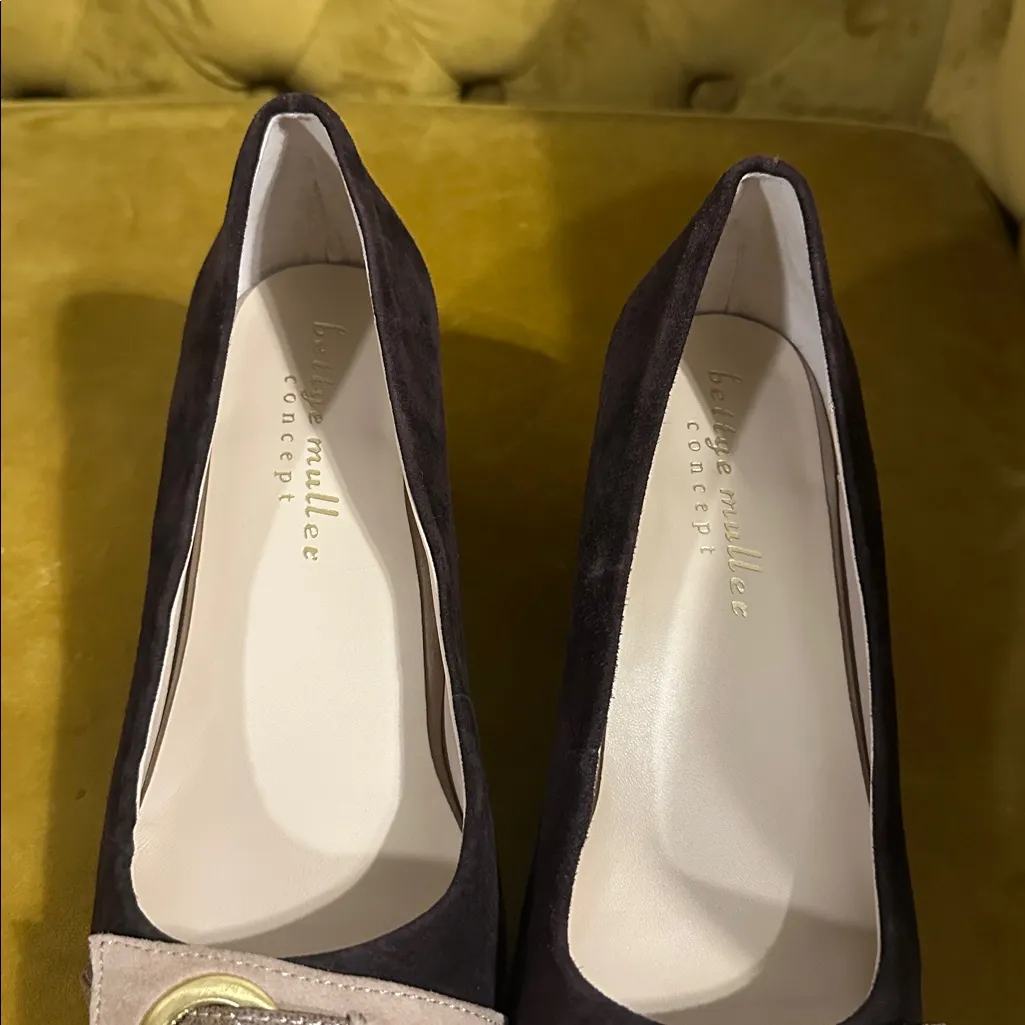Bettye Muller Concept Fritzi Suede Block Heel Pumps Brown Size 6 1/2 - Image 4