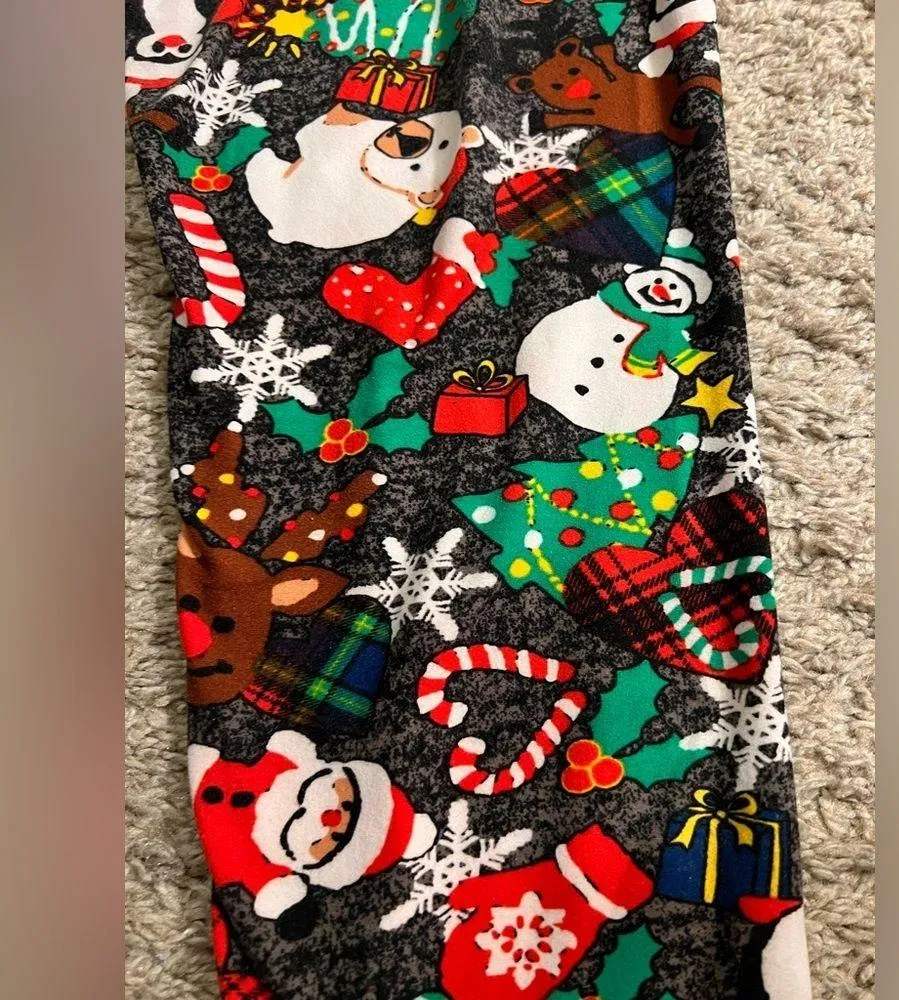 No Boundaries Holiday Printed Sueded Leggings for Juniors - size L (10-13) - Image 3