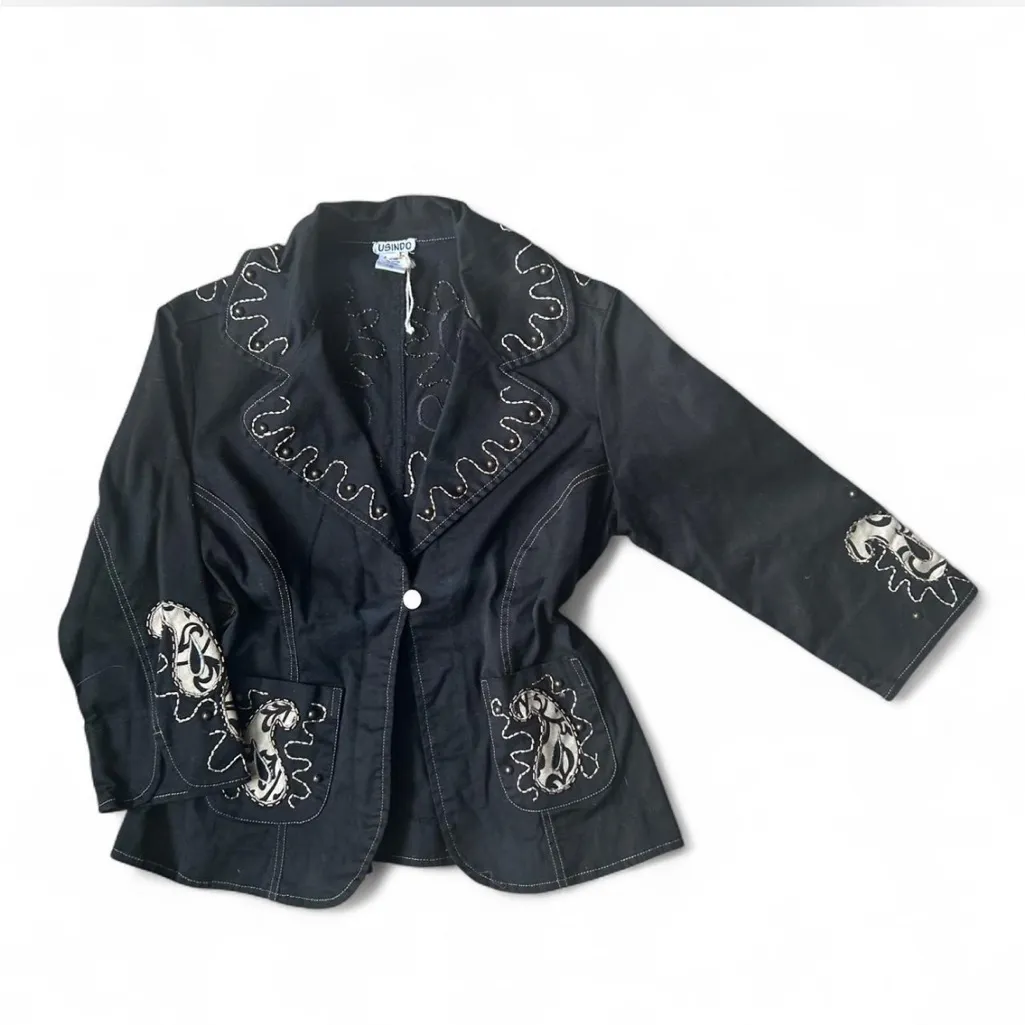 Usindo Black Embroidered Women's Blazer Jacket - Image 2