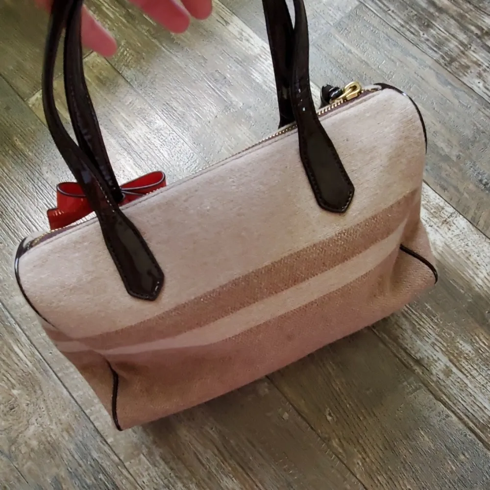 Authentic Coach satchel 10x8 - Image 4