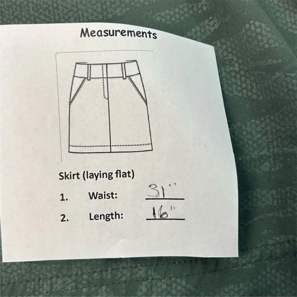 Orvis Women's Camo Skort Size S Green Stretch Travel Casual Short - Image 12