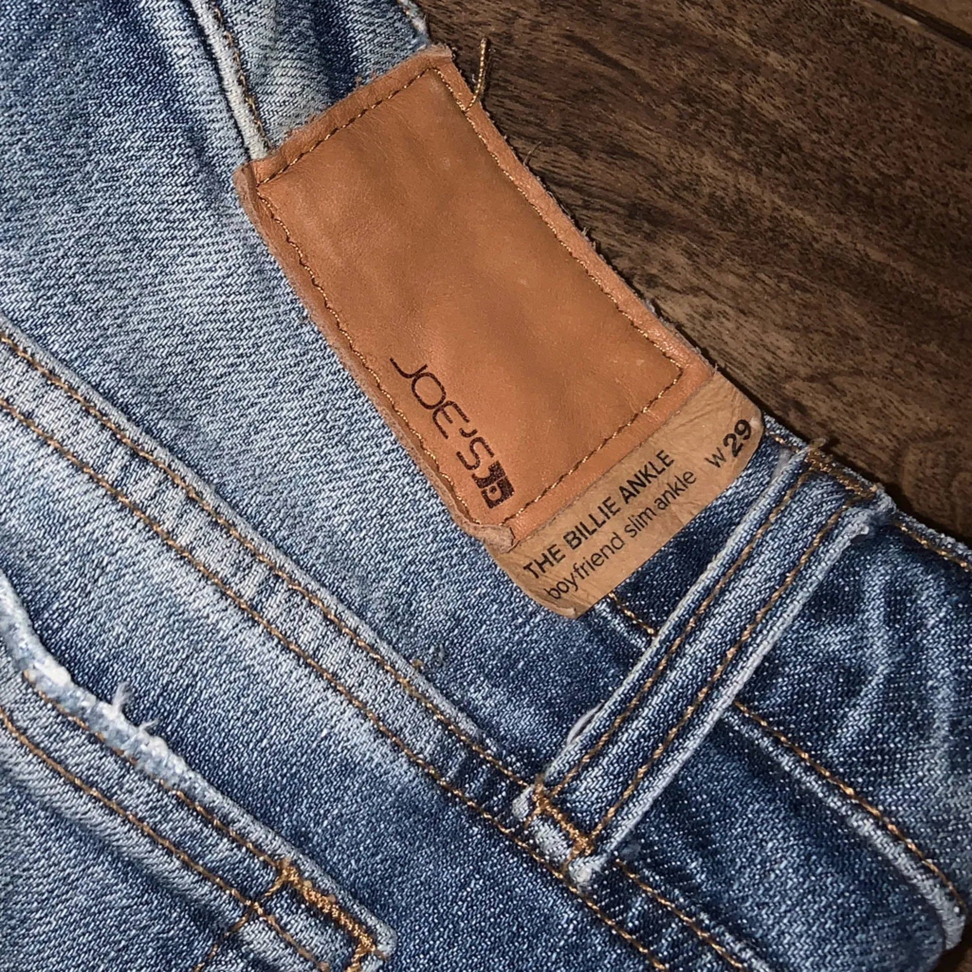 Joes jeans Collector’s  Billie Ankle Distressed Boyfriend  denim fall 259$ boho - Image 5