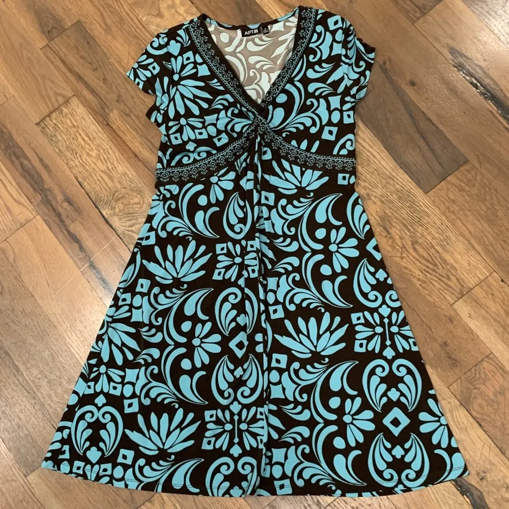 Apt. 9 Floral Short Sleeve Dress Size Medium - Image 3