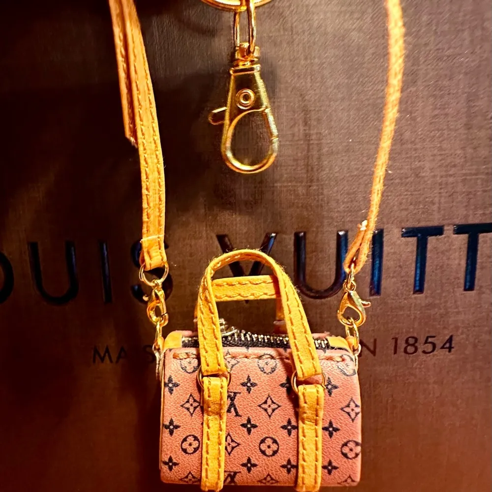 NEW HANDMADE Fashion light brown/orange speed pu leather mini bag charm/keychain - Image 7