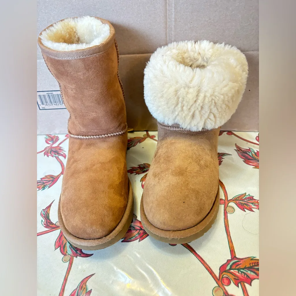 Women’s Ugg classic short II boot chestnut - Image 10