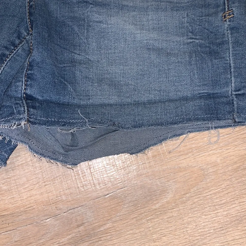 Mudd flx stretch stitched cut off jean shorts - Image 7