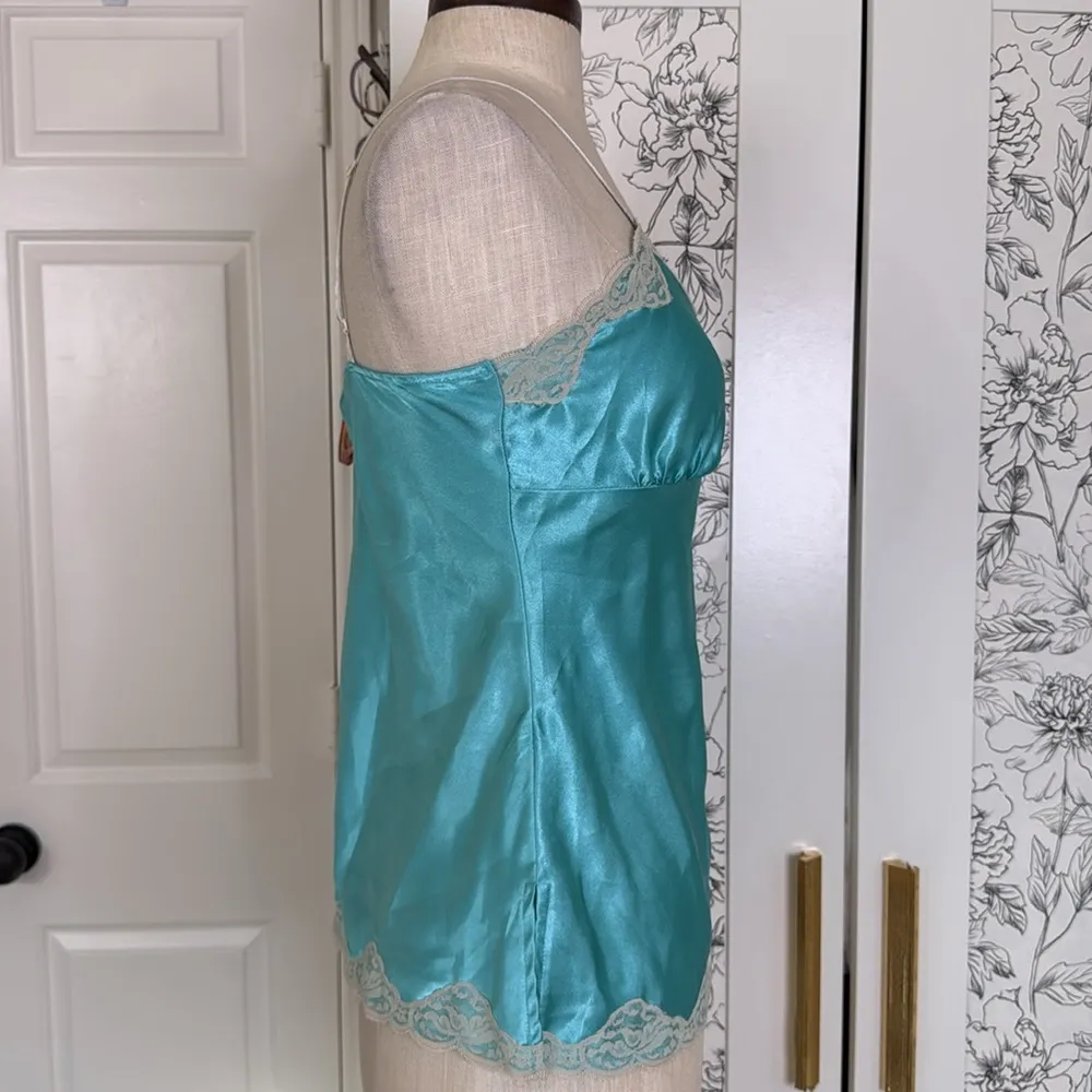 Xhilaration vintage y2& satin lace trim tank - Image 10