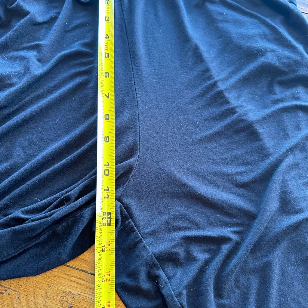 Black soft jumpsuit with pockets and keyhole back closure Size Large - Image 10